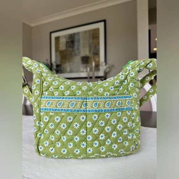 Vera Bradley Quilted Green Apple Floral Paisley Shoulder Bag Green White Blue - Picture 3 of 11